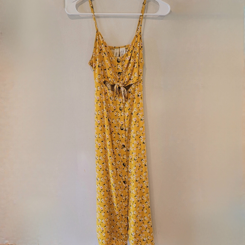 Mimi Chica Midi Floral Sun Dress - Picture 2 of 4